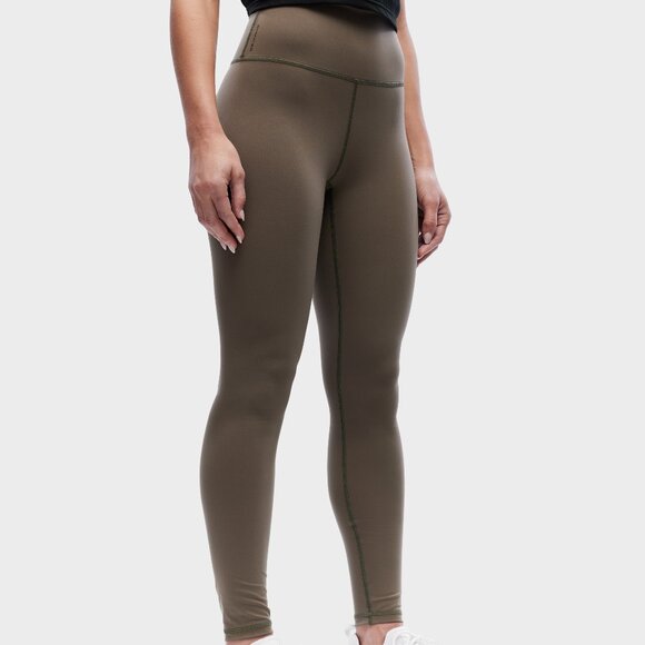 Premium Women’s Leggings – Made in Quebec, New! - Picture 1 of 2